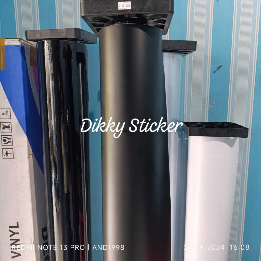 SKOTLET/STICKER VYNIL DECOFIX HITAM DOFF 152 CM KODE 20110