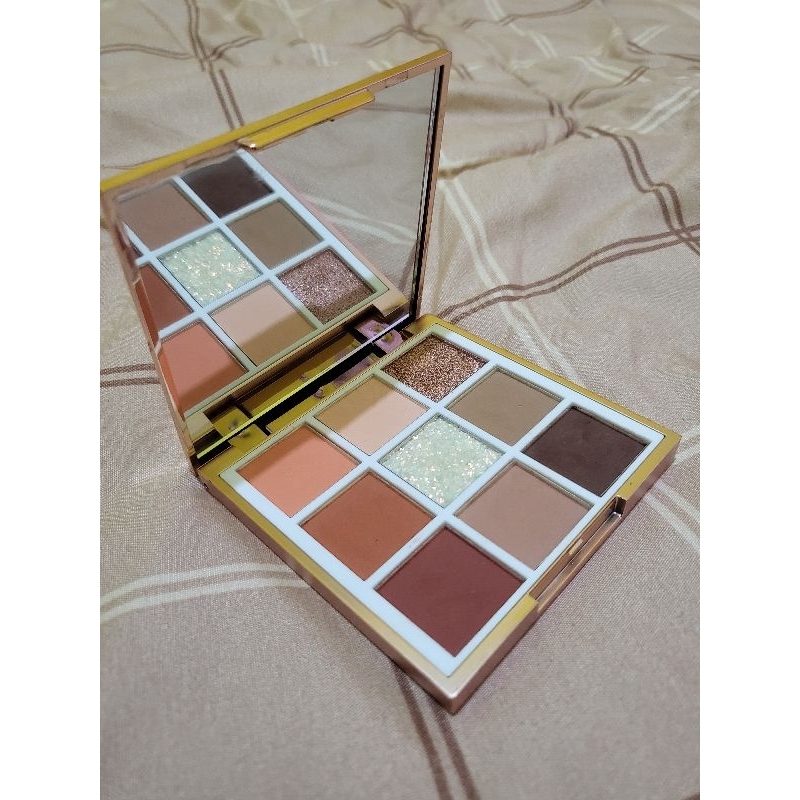 Preloved Peachy Eyeshadow Reveline