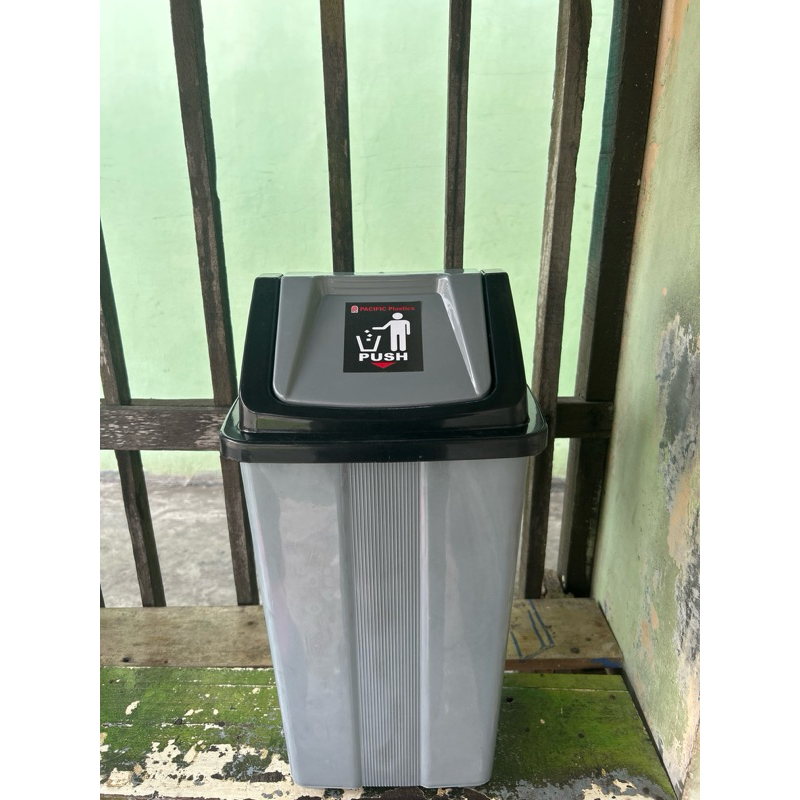 bak sampah plastik pacific push 20L/tempat sampah