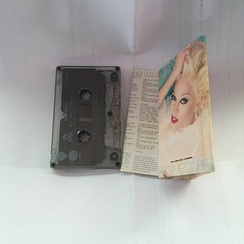 kaset madonna bed time stories