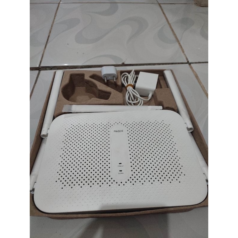 Redmi WiFi Router Gigabit AC2100 2033Mbps with 6 High Gain Antena - RM2100 (Kondisi bekas, sangat no