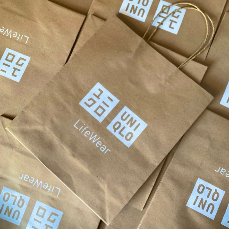 

PAPER BAG UNIQLO - WAJIB BESERTA PEMBELIAN PRODUK