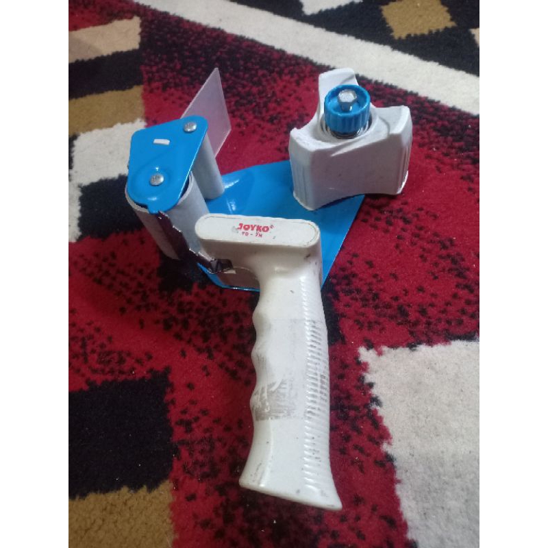 

Cutter lakban joyko