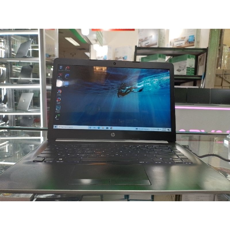 laptop HP Amd E2-9000e  Radeon R2 .Ram 4gb Hardisk 1TB