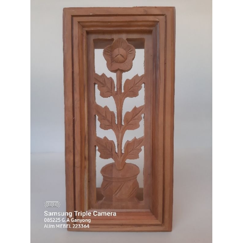 Loster / Roster kayu ventilasi boven angin-angin rumah kayu jati Jepara motif Pot Bunga ukuran 14x29