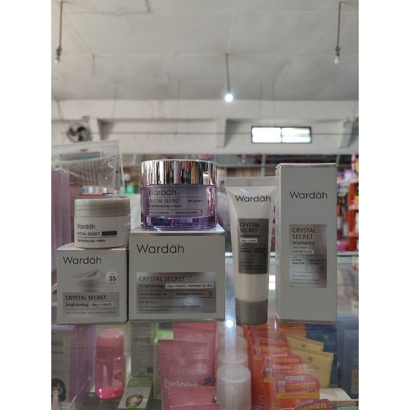 WARDAH CRYSTAL SECRET DAY CREAM / KRIM PAGI
