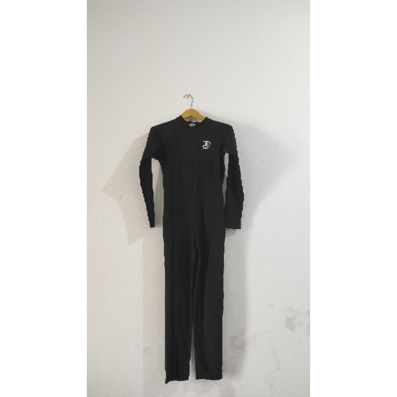 renang diving. diving pria. diving wanita. baju diving. baju surfing