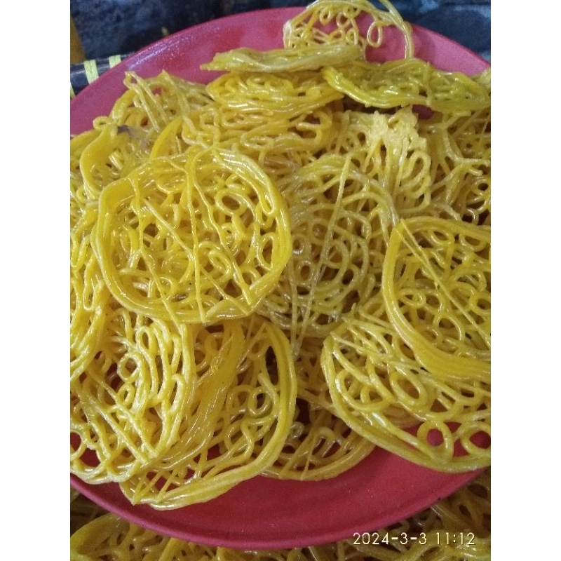 

Kerupuk mentah mie kuning jumbo 1kg