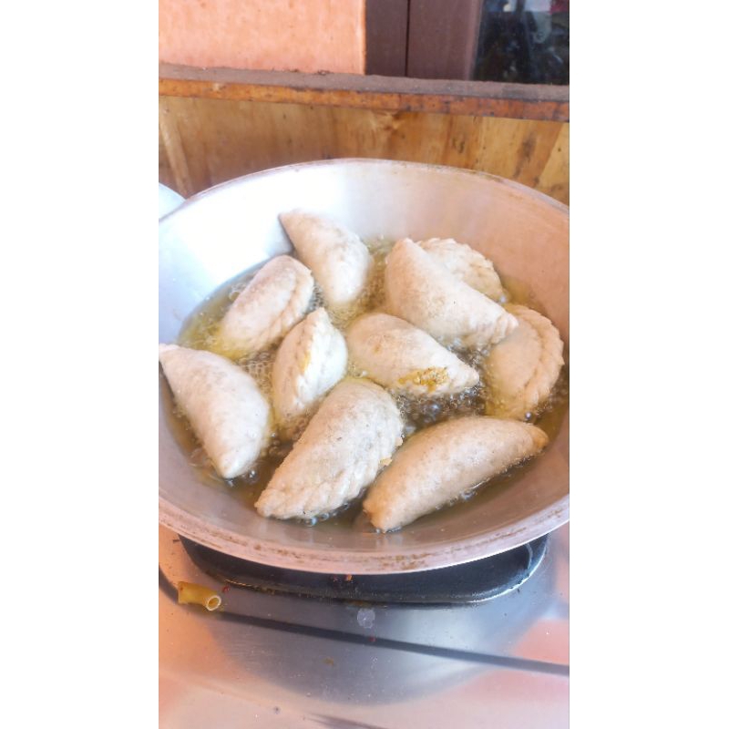

CIRENG ISI AYAM SUWIR PEDAS JOJO ISI 5 PCS
