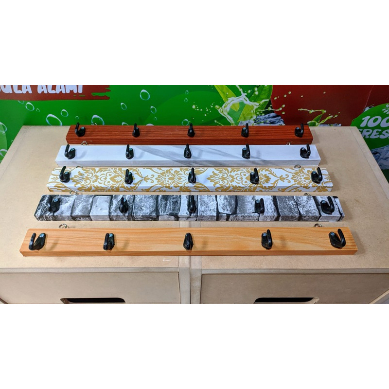 Gantungan baju/gantungan baju kayu