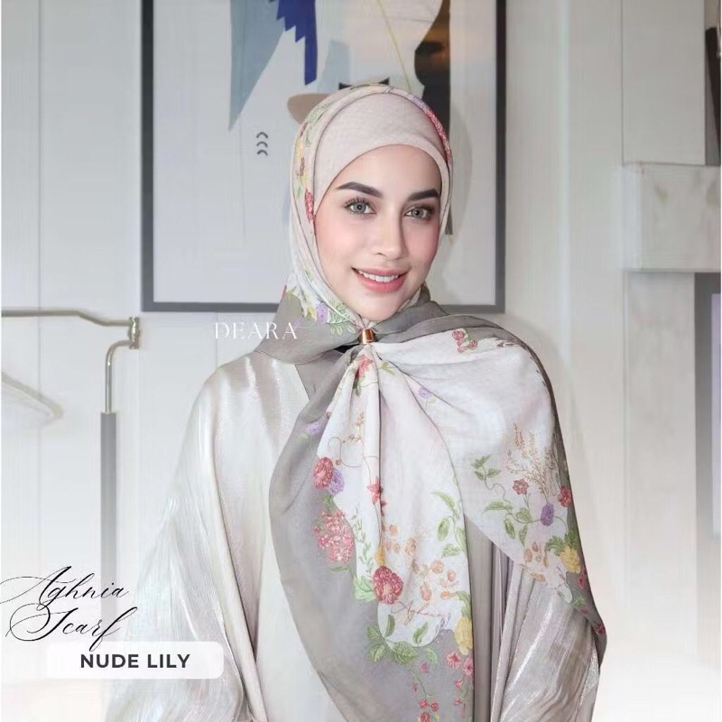 aghnia scarf by deara