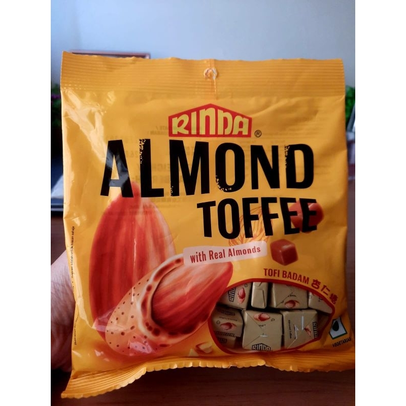 

ALMOND TOFFEE with REAL ALMOND # COKELAT ALMOND ORI 100% IMPORT MALAYSIA