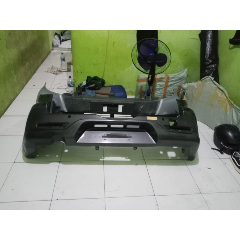 bemper belakang toyota rush tahun 2016