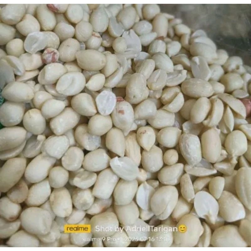 

Kacang Tanah Kupas 500gram