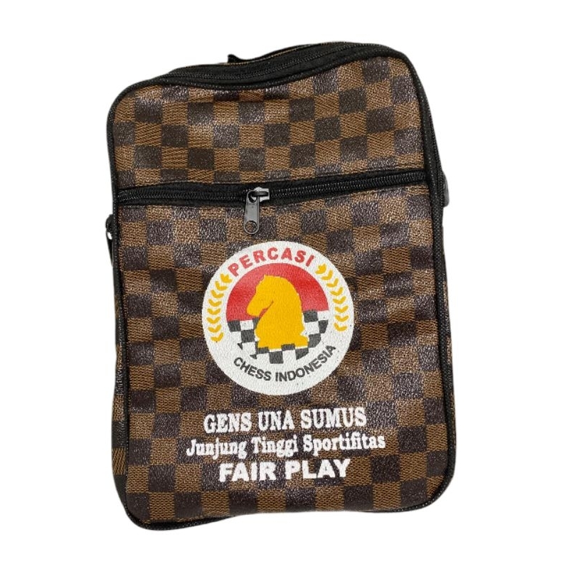 Tas Catur Lipat 8 Motif Kotak Kulit Sintetis