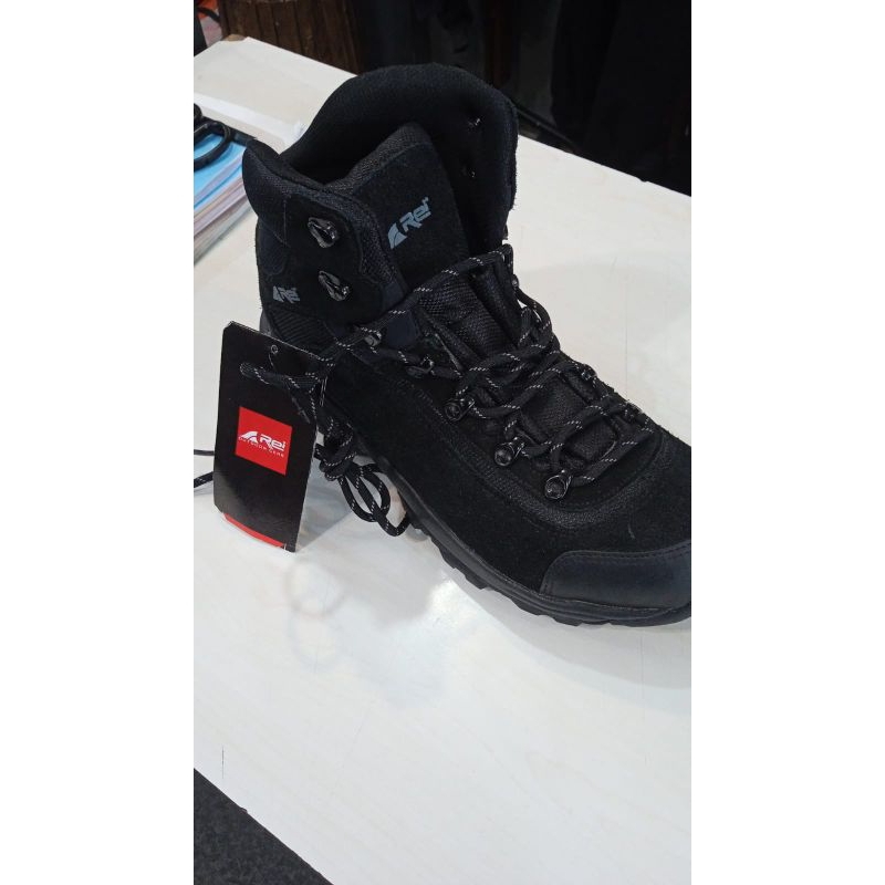 Sepatu Gunung/Hiking Kagera Arei Outdoorgear RIPP519