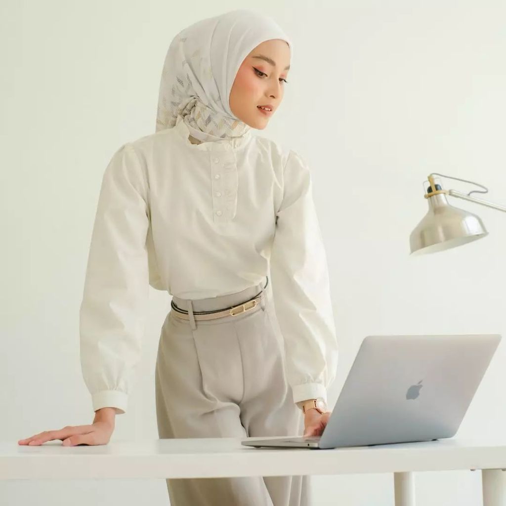 Zoya Superstore - Zoya Azalea Blouse Off White - Atasan Wanita Wudhu Busui Friendly - Bahan Premium 