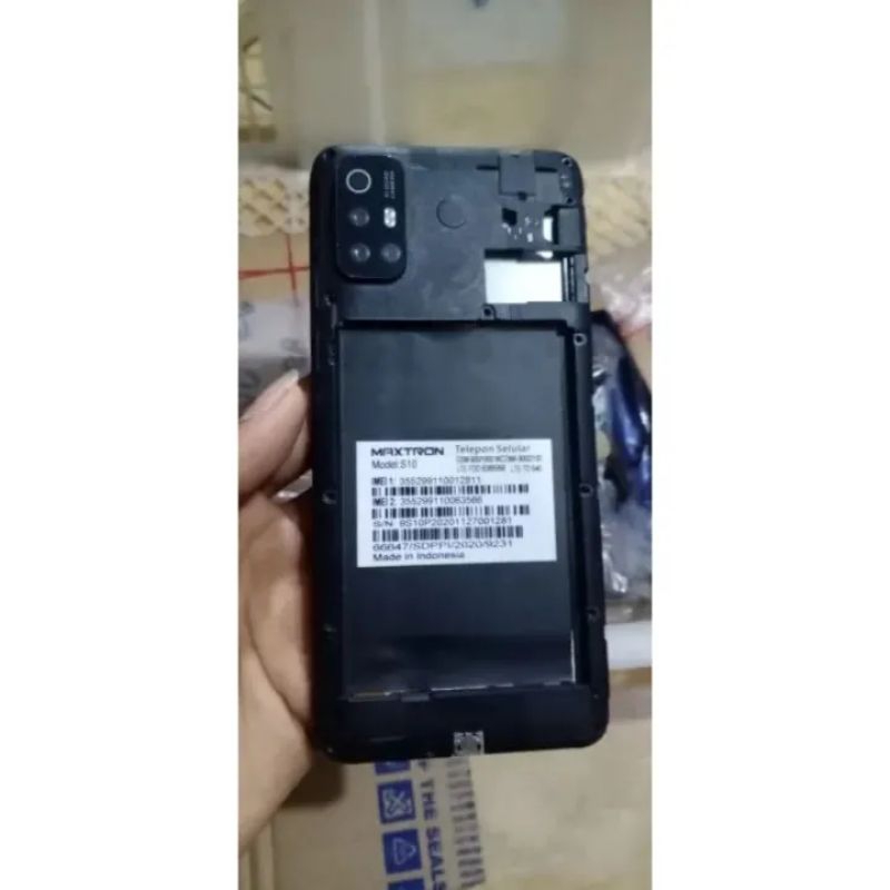 Lcd Tc Hp Maxtron S10 Play Minus Tc retak dikit