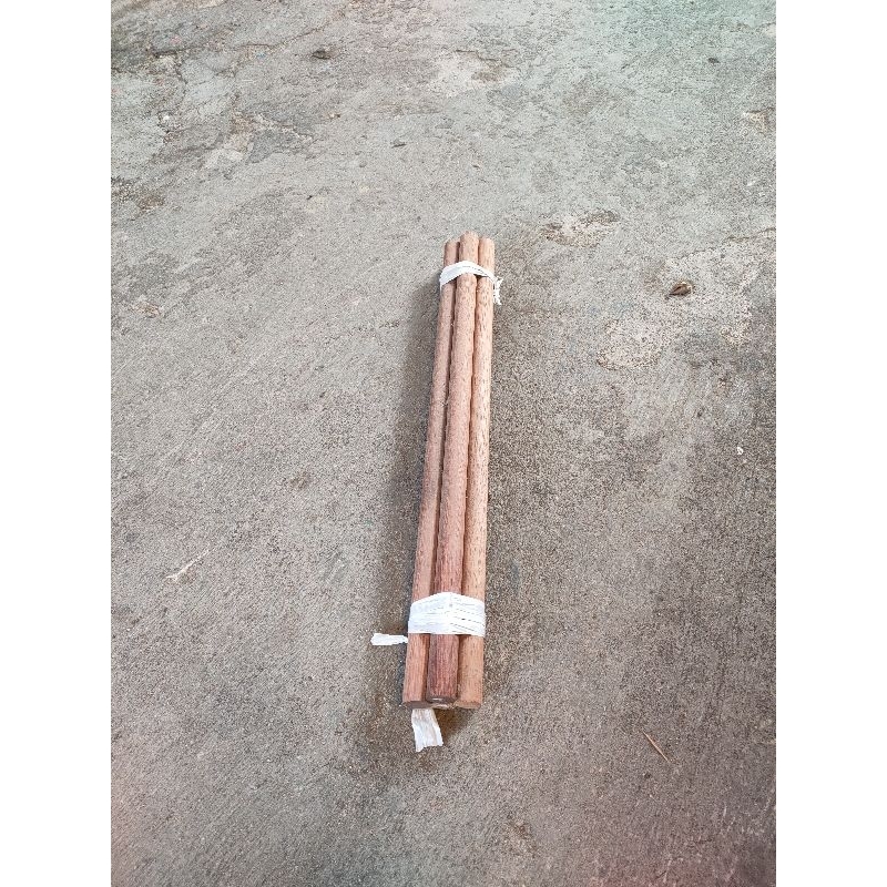 

Tongkat bengkirai 50cm