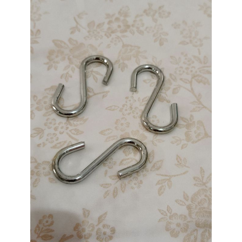 Besi S Pengait Ayunan