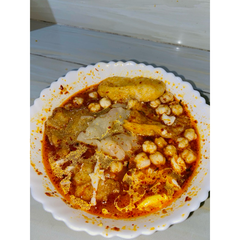 

PANGSIT AYAM KUAH CHILI OIL BIKIN NAGIH by MBAK SITI