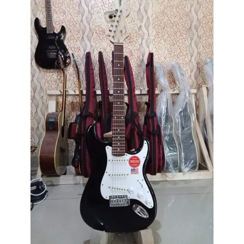 gitar elektrik fender stratocaster