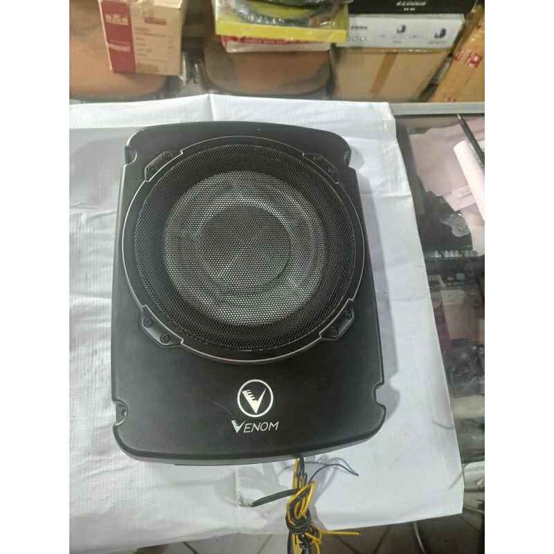 Subwoofer Kolong VENOM 10in VX 10PB bekas Normal