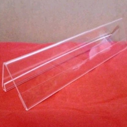 

Akrilik papan nama uk panjang 40cm tebal 2 mm