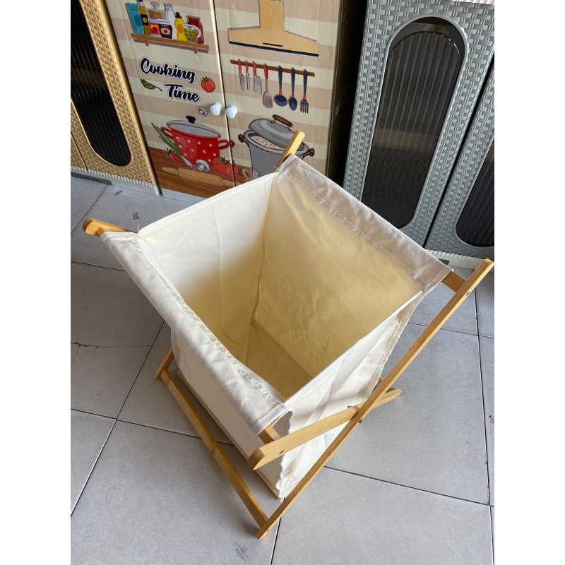 Keranjang Baju Laundry Kayu Lipat