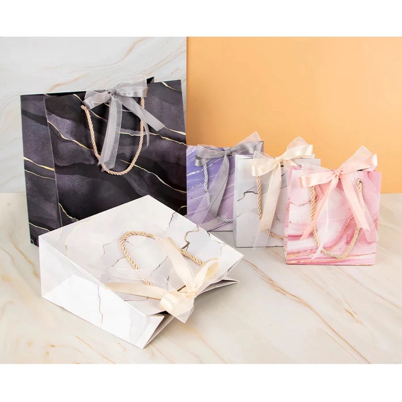 

Hand Bag KadoGoodie Bag / Tas Serbaguna / Tas Tenteng/Tas Kado/Tas Hadiah