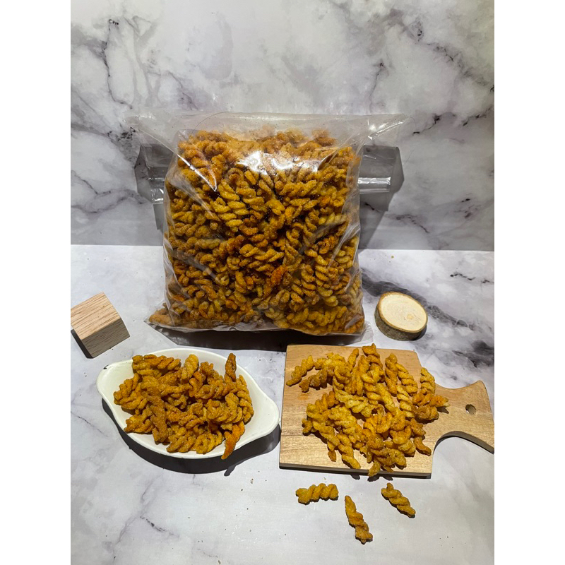 

MAKARONI SPIRAL MACARONI SPIRAL RASA PEDES Berat bersih 150 gr - Pedas dan Asin