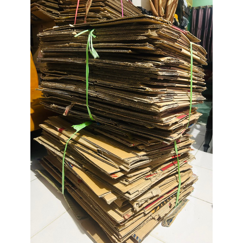 

KARDUS BEKAS UNTUK PACKING SATUAN