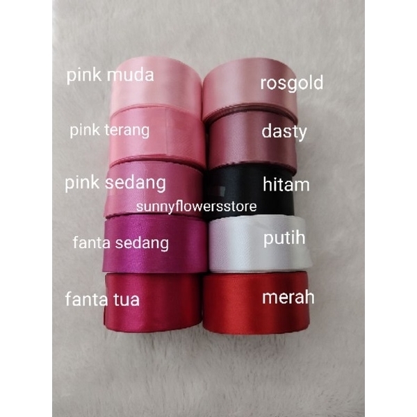 

PITA SATIN 1,5 INCH LEBAR 4 CM
