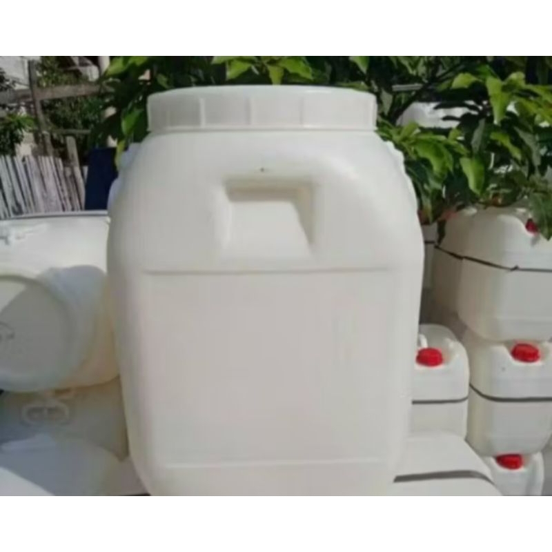 gentong air 50 liter lengkap dengan kran/jerigen air 50 liter lengkap dengan kran/ tempat wudlu 50 l