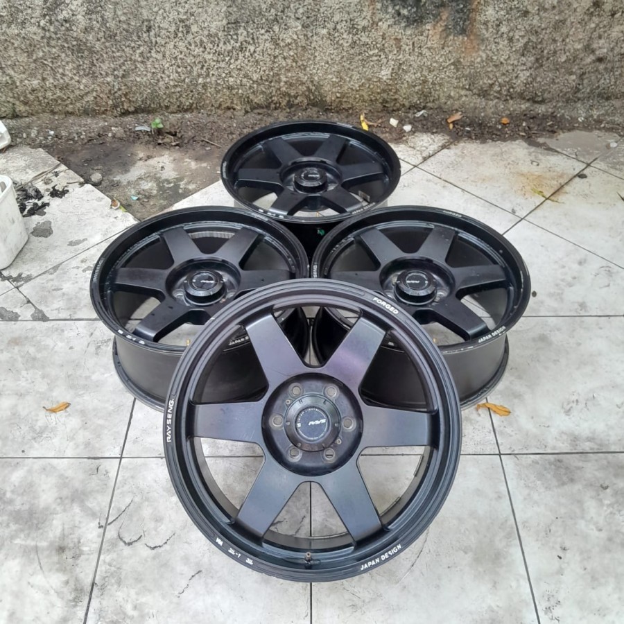 VELG MOBIL BEKAS RAYS RING 20 PCD 6X139 BUAT PAJERO FORTUNER HILUX EVERES