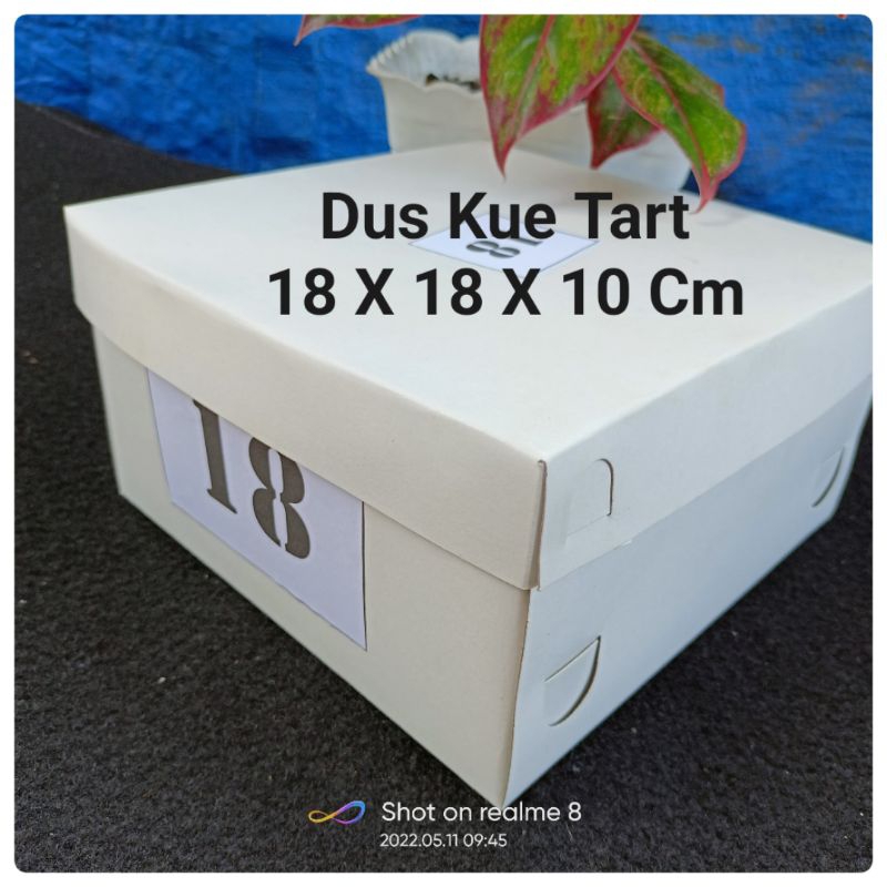 

Dus Kue Tart 18*18*10 Cm Putih Polos (Harga Grosir)