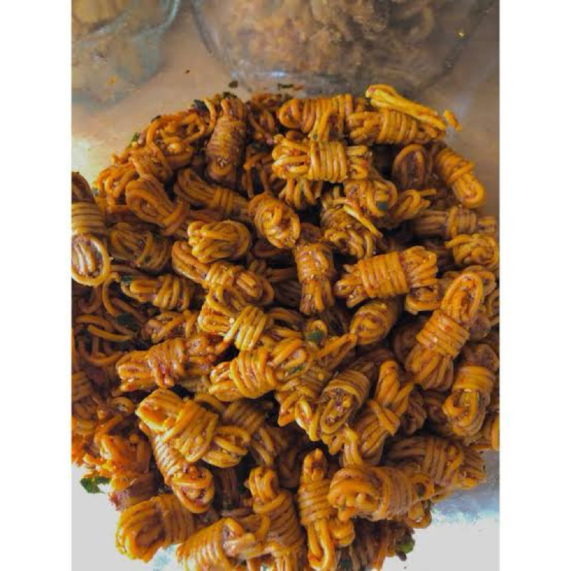 

MIE GULUNG KRIUK PEDAS 1 KG