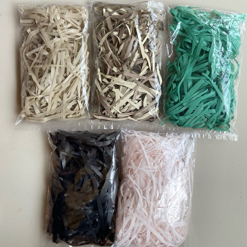 

Kertas Cacah | Kertas Serut Hampers | Hiasan Kado | Dekorasi Kado