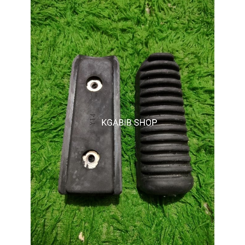(2pcs) karet foot step footstep depan yamaha vixion scorpio byson r15 mx king original