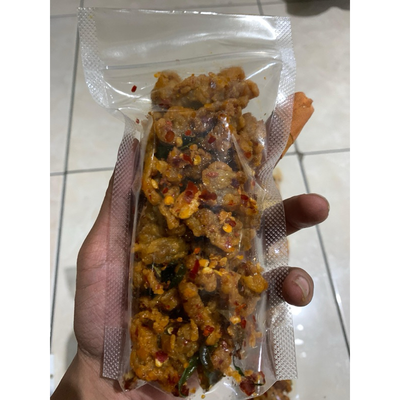 

Aneka snack makanan ringan. USUS CRISPY,TELIH CRISPY,BASRENG,MORING