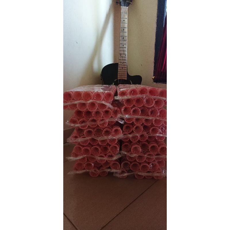 kerupuk/cone es krim
