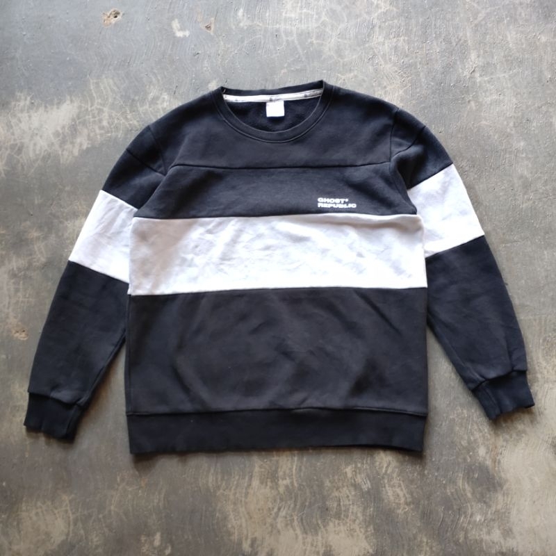Crewneck Ghost Republic