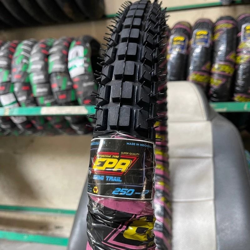 BAN SEMI TRAIL RING 17 BEBEK