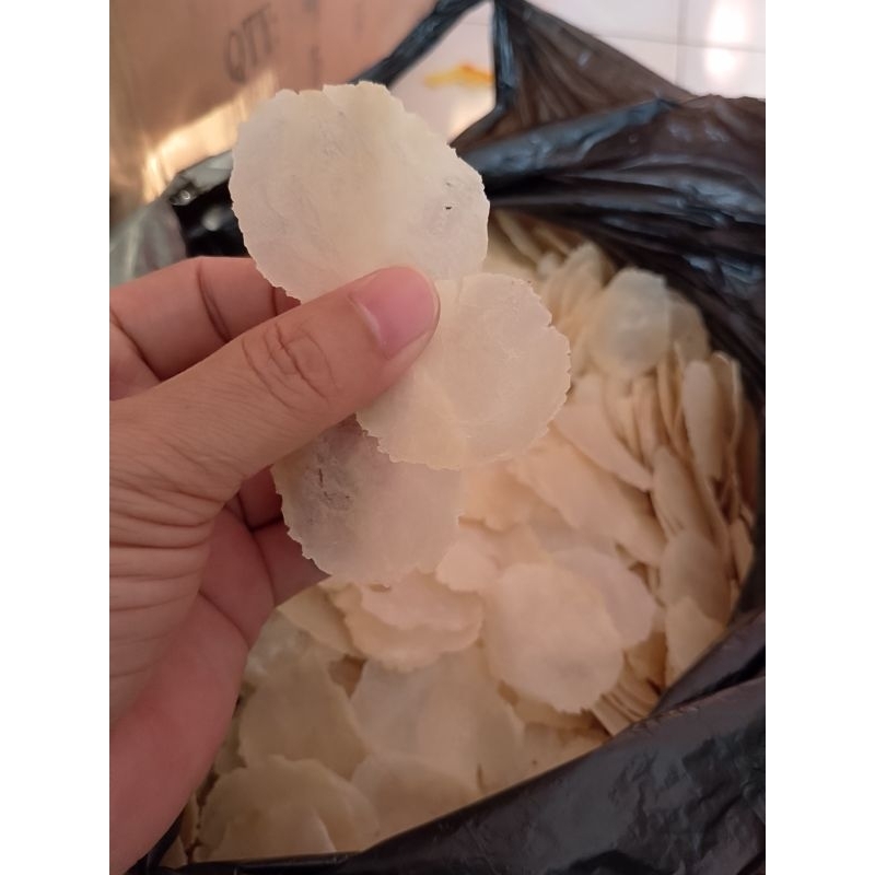 

emping melinjo kering kemasan 500gr, atau 0,5kg