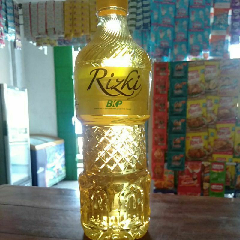 

MINYAK KEMASAN BOTOL RIZKY 900ml