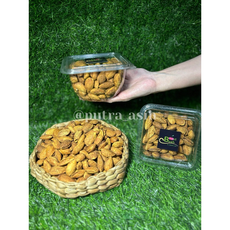 

Kacang Almond Susu 200gr