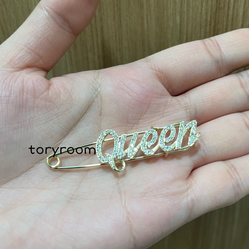 Bros peniti micro zircon diamond huruf queen