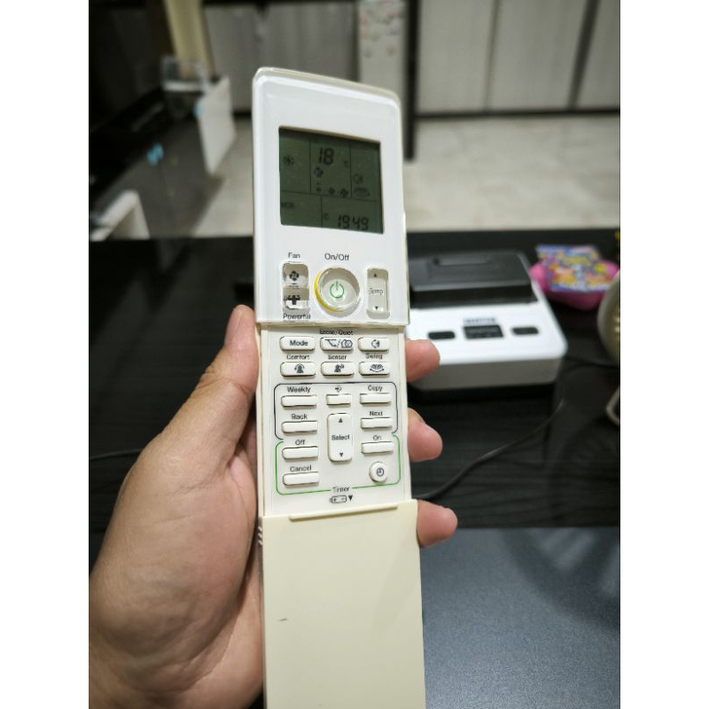 Daikin Inverter 2PK Seri Premium FTKM50SVM4 kondisi bekas