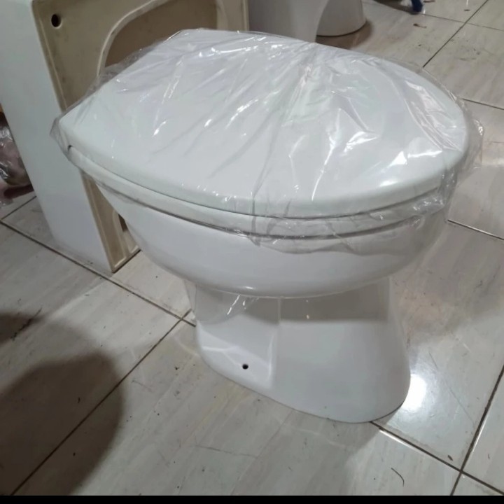 Kloset duduk siram toto putih - Medan