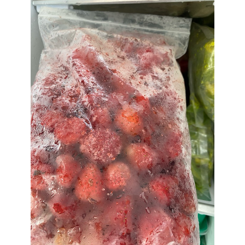 

Stroberi Frozen Berat -/+1kg